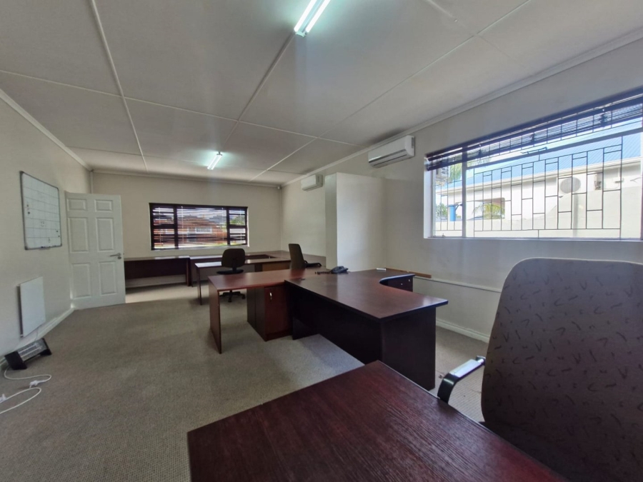 To Let commercial Property for Rent in Newton Park Eastern Cape